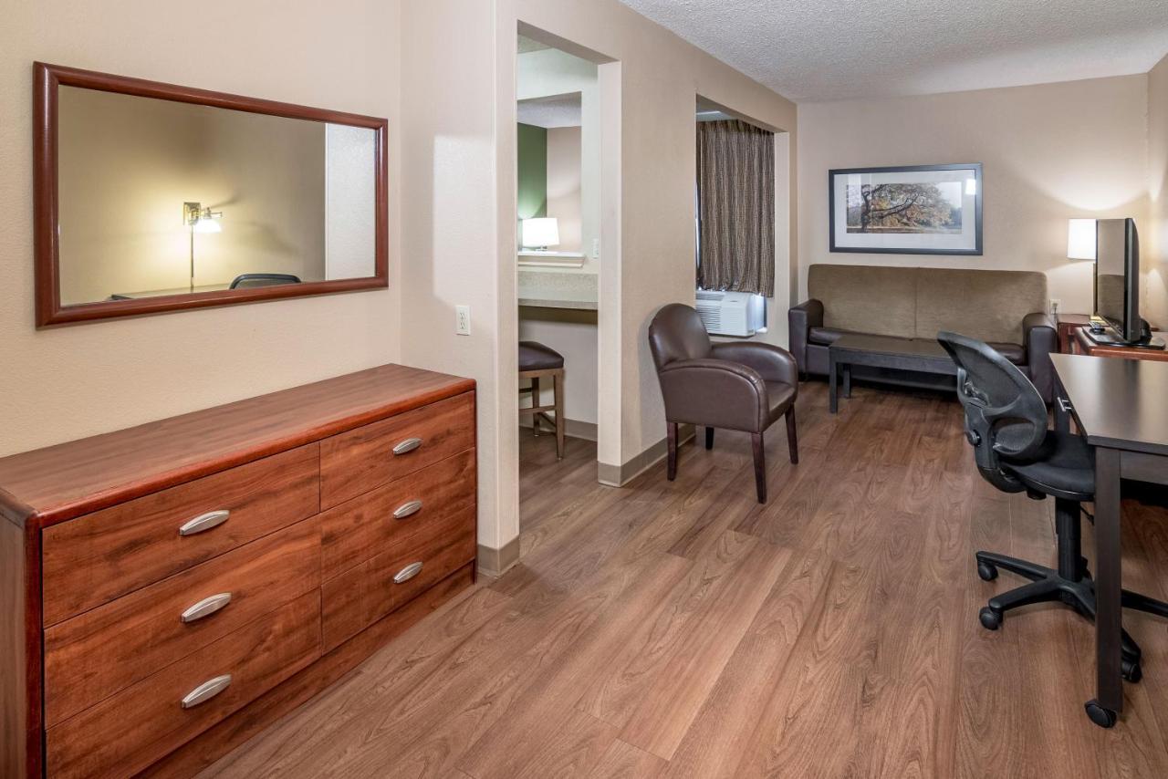 Extended Stay America Suites - Arlington - Six Flags Zewnętrze zdjęcie